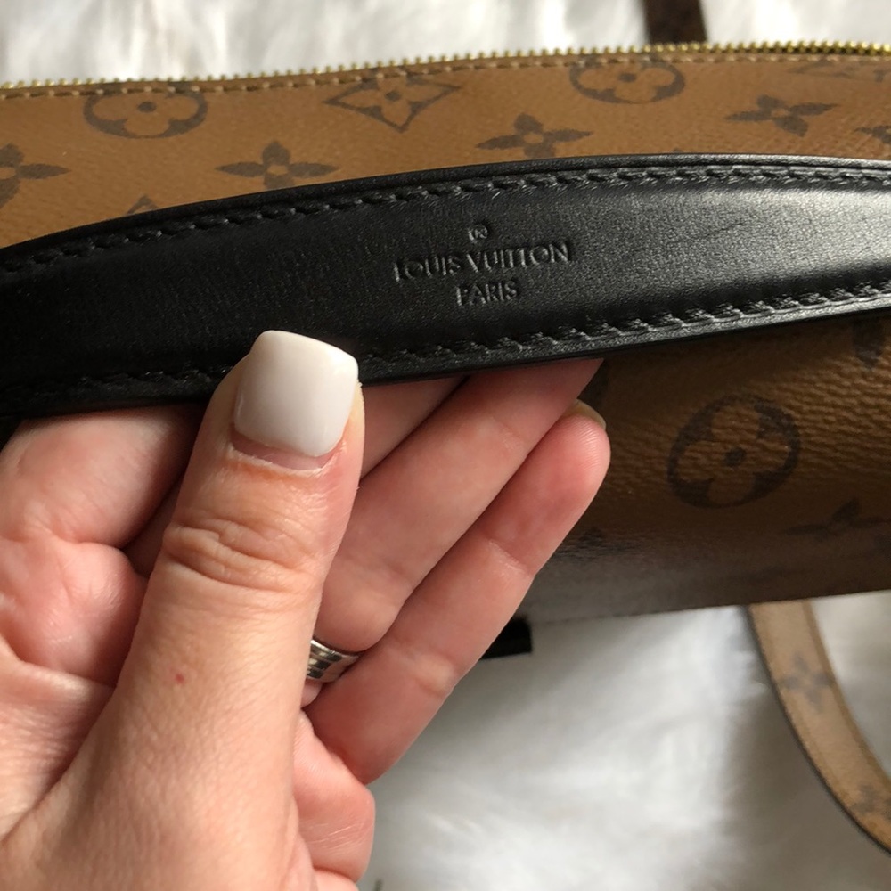 Authentic Louis Vuitton Pochette Metis - Picture 7 of 8